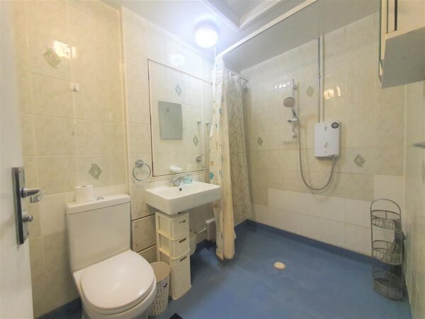 Barchester Close, Uxbridge