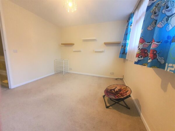 Barchester Close, Uxbridge