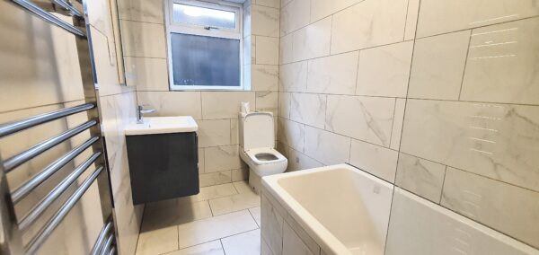 82 Old Ruislip Road, Northolt, UB5