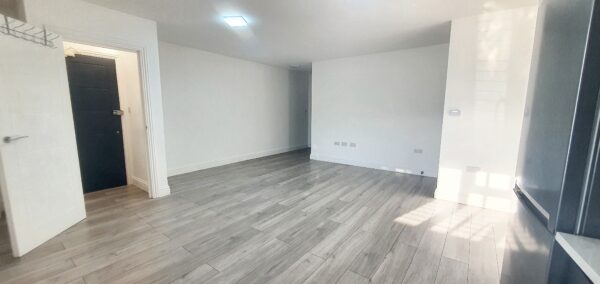82 Old Ruislip Road, Northolt, UB5