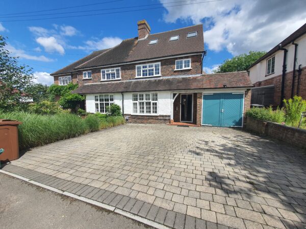 Daryngton Drive, Guildford, GU1
