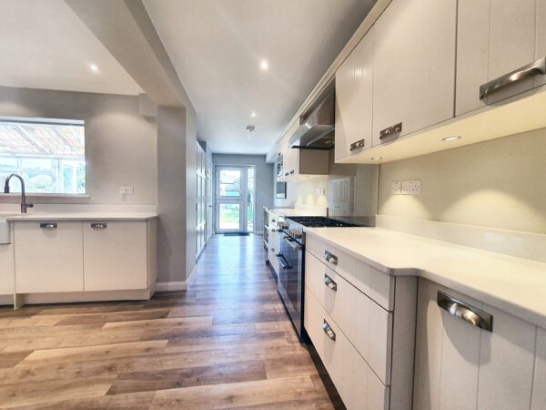 Daryngton Drive, Guildford, GU1