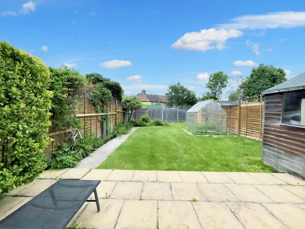 Northfields Road, London, W3