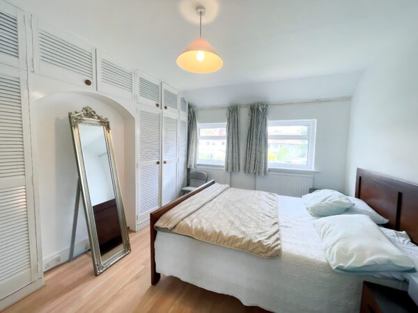 Northfields Road, London, W3