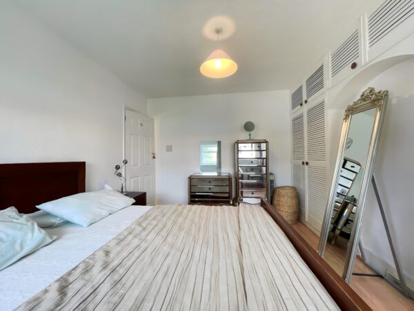 Northfields Road, London, W3