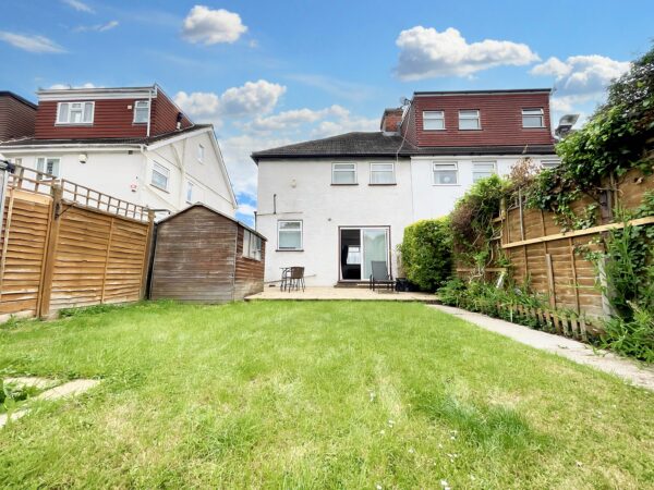 Northfields Road, London, W3