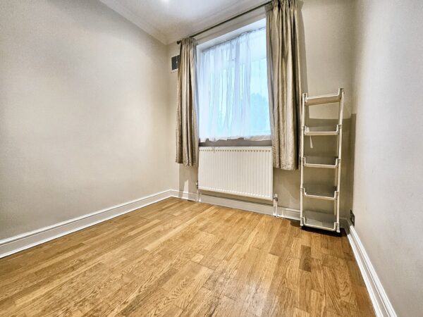 Connell Crescent, London, W5