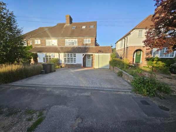 Daryngton Drive, Guildford, GU1