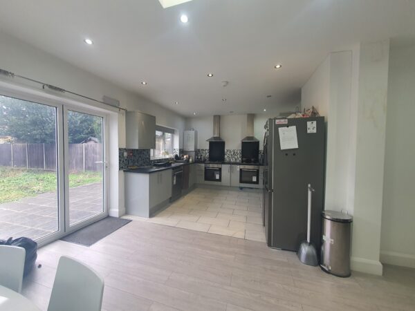 43 Cranborne Waye, Hayes, UB4