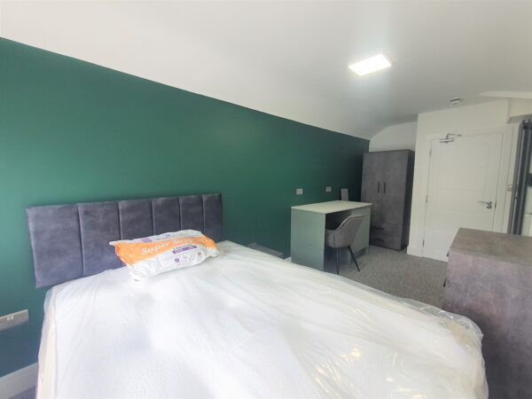 2 Twyford Abbey Road, London, NW10