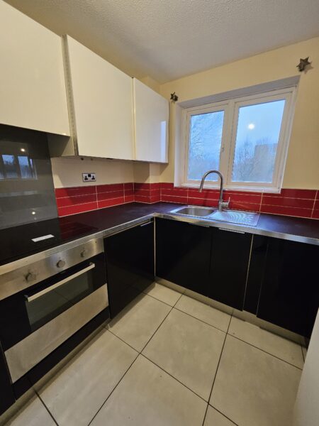 Dehavilland Close, Northolt, UB5