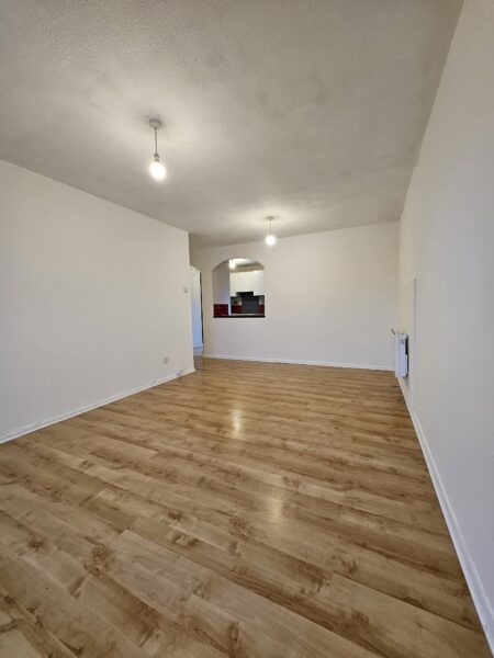 Dehavilland Close, Northolt, UB5