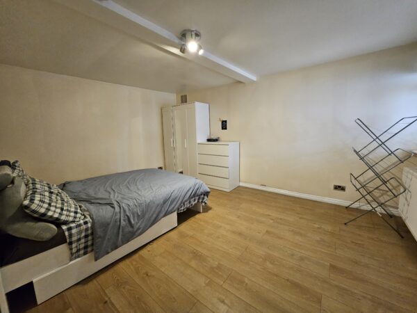 Rushgrove Avenue, London, NW9