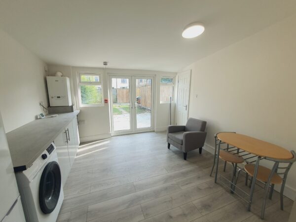 45 Tudor Road, Hayes, UB3