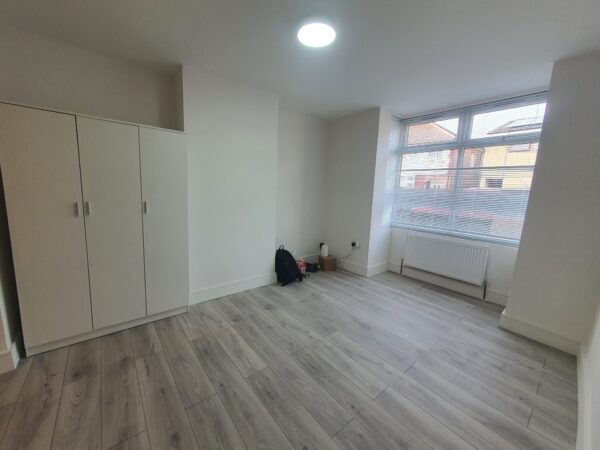 45 Tudor Road, Hayes, UB3